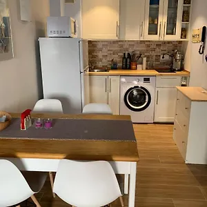 Appartement Cosy In L Escala, 7 Mins Walk To The Closest Beach, Riells, L' Escala